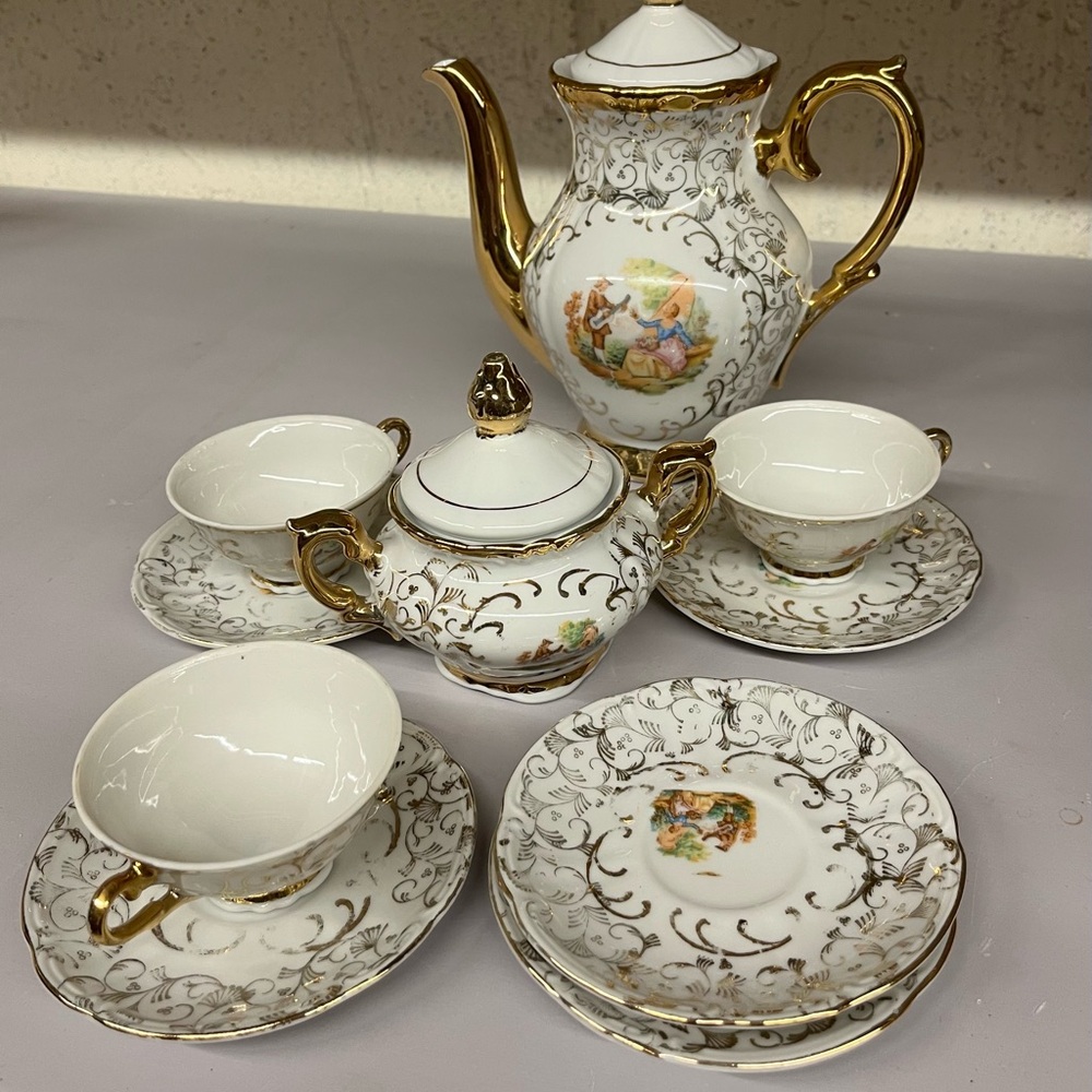 Elegant Gold and White Tea Set